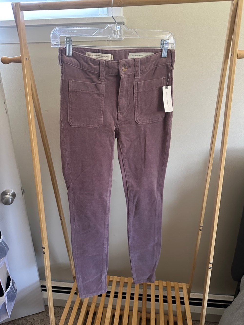 NWT Women’s Corduroy Slim Jeans in Dusty Mauve